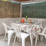 2 Bedroom Gorgeous In דירה