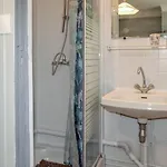 2 Bedroom Gorgeous In קפברטון